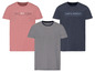 Drei T-Shirts: ein rosa mit 'SMPLD11DENIM', ein dunkelblaues mit 'SIMPLE MOMENTS' und ein weiß-blaues gestreiftes T-Shirt.