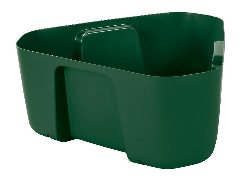 Dunkelgrüne Kunststoff-Aufbewahrungsbox mit integriertem Teiler