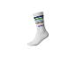 Weißer Socken mit bunten Streifen und dem Wort „school“.