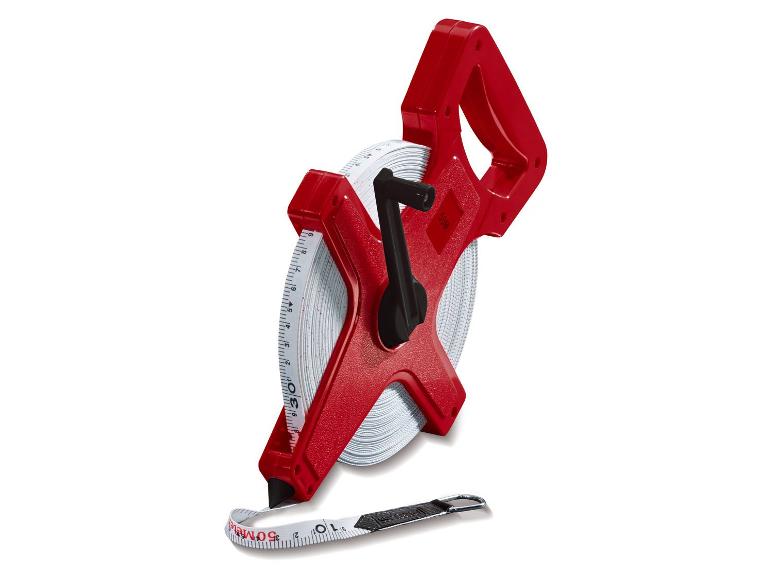 Ein 30 Meter langes Maßband mit roter Kassette.