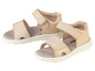 Beige Leder-Sandalen mit Schnalle von der Marke 'mudd'.