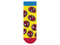 Gelbe Socken mit einem Muster aus Spiderman-Gesichtern.