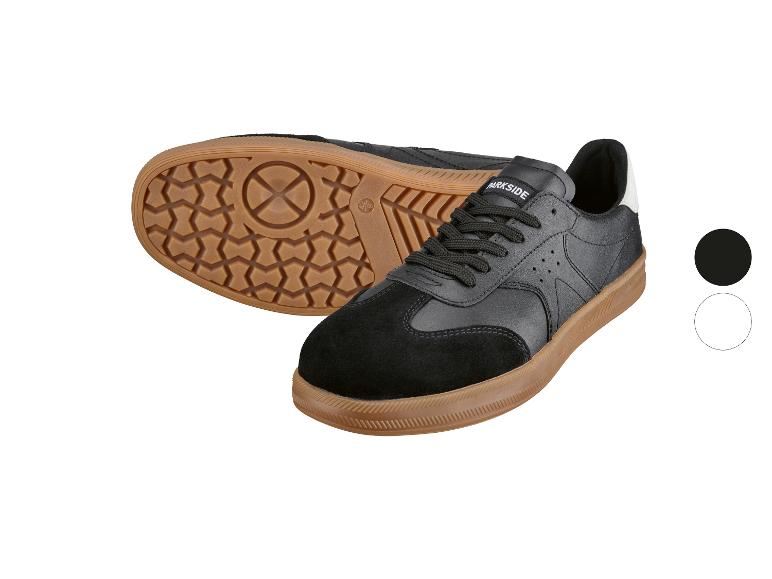 Schwarze Herren-Sneaker mit brauner Sohle, aus zwei Blickwinkeln gezeigt.