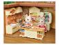 Sylvanian Families Stadthaus: Hasen kochen in einer detaillierten Küche mit Möbeln und Zubehör.