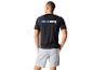 Sport-Shirt und Shorts mit dem Aufdruck "POWER MOVES".