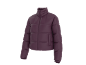 Lila Pufferjacke mit Reißverschluss und Stehkragen.