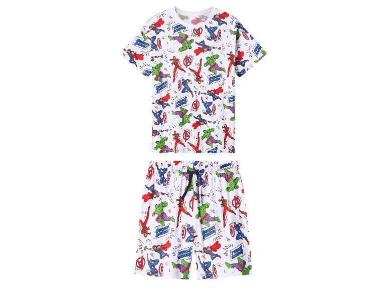 Weißes Pyjama-Set aus T-Shirt und Shorts mit Superheldenmuster und „AVENGERS ASSEMBLE“-Schriftzug.