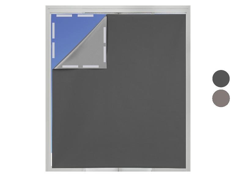 Dunkelgraues Fensterrollos mit silberner Rückseite, mit zwei Farbmustern.