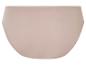 Ein Paar beige Damen-Slips.