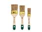 Set aus drei Malerpinseln mit Breiten von 60 mm, 50 mm und 30 mm, mit Holzgriffen.