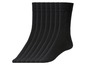 Sechs Paar schwarze Socken.