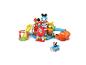 Buntes Mickey-Maus-Garagen-Spielset mit Rampen und einem Mickey-Maus-Auto.