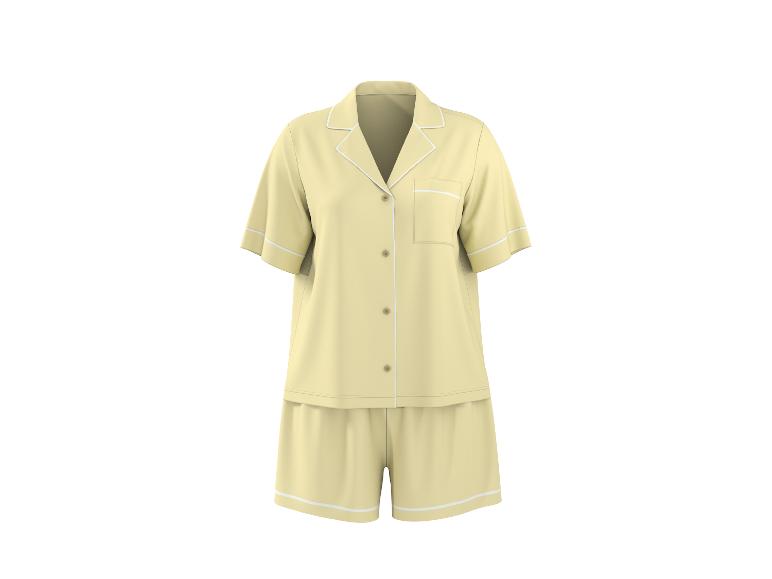 Hellgelber zweiteiliger Pyjama mit weißen Paspeln, bestehend aus einem Kurzarmhemd und Shorts.