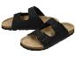 Schwarze Zweiriemen-Sandalen mit Schnallen und Korksohle.