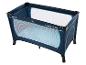 Faltbares Babyreisebett in Marineblau mit Netzseiten.