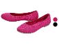 Fuchsiafarbene Damen-Ballerinas mit Stricktextur, erhältlich in Fuchsia und Schwarz.