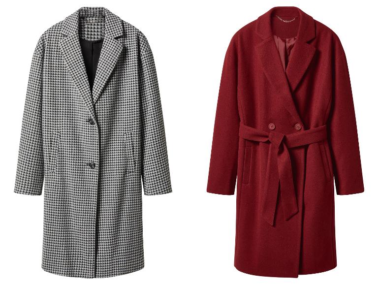 Zwei lange Mäntel: einer schwarz-weiß Hahnentritt, einer rot mit Bindegürtel.