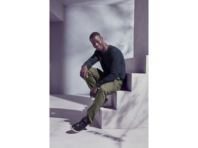 Gehe zu Vollbildansicht: LIVERGY&reg; Herren Cargo Joggers, normaler Schnitt, mit hohem Baumwollanteil - Bild 6
