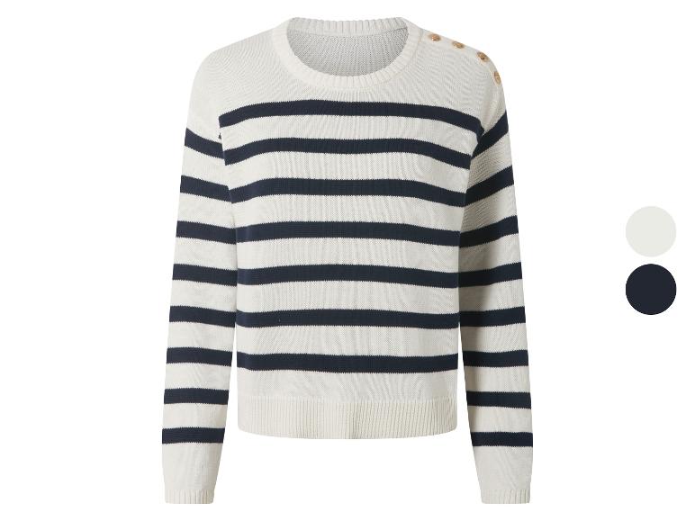 Gestreifter Strickpullover in Weiß und Dunkelblau mit Knöpfen an der Schulter.