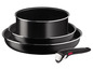 Ein Satz Tefal Pfannen mit schwarzem Finish und rotem Griff.