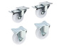 Vier weiße Lenkrollen mit Metallbügeln.
