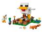 Spielzeugset mit riesigem Huhn, Minifiguren, Fuchs und anderen Tieren.