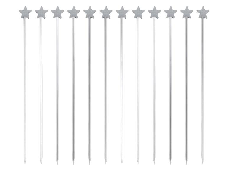 Silberne Cocktailspieße mit sternförmigen Spitzen.