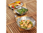 Gegrillter Lachs mit Edamame in einer Grillpfanne.