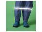 Blaue wasserdichte Kinderhose mit reflektierenden Streifen und blauen Gummistiefeln