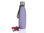 Lilafarbene Thermosflasche mit Tragegriff und Blaubeeren und Himbeeren.
