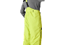 Gelbe Skihose für Herren mit Hosenträgern und grauem Thermoshirt.