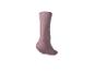 Einzelner hellrosa Socken mit Stricktextur, von der Seite gesehen.