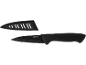 Schwarzes Messer mit schwarzer Klinge und schwarzem Griff, dazu ein schwarzer Klingenschutz.