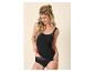 Damen-Unterhemd und Slip in Schwarz mit Spitze.