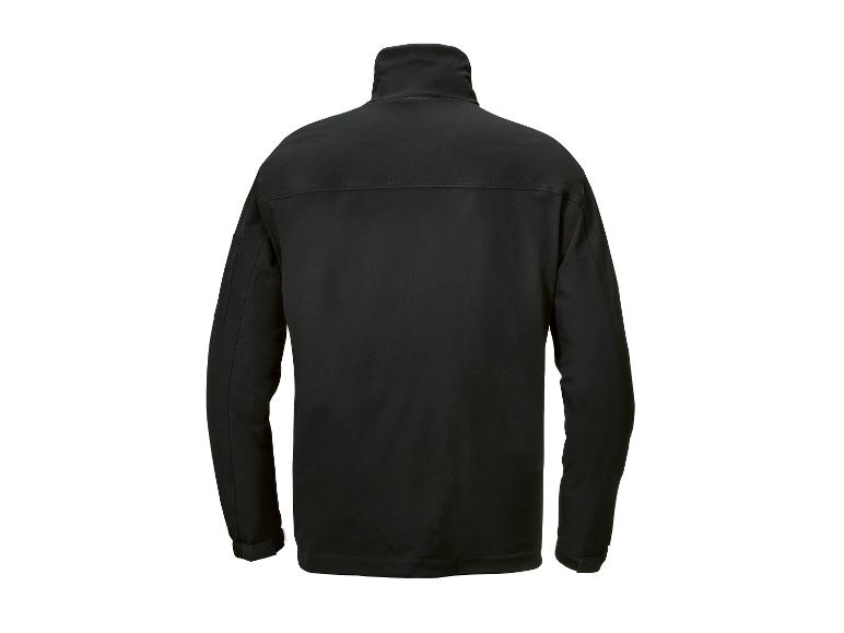 Eine schwarze Softshelljacke mit Reißverschluss.