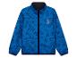 Blaue Kinder-Fleecejacke mit Bausteinmuster.