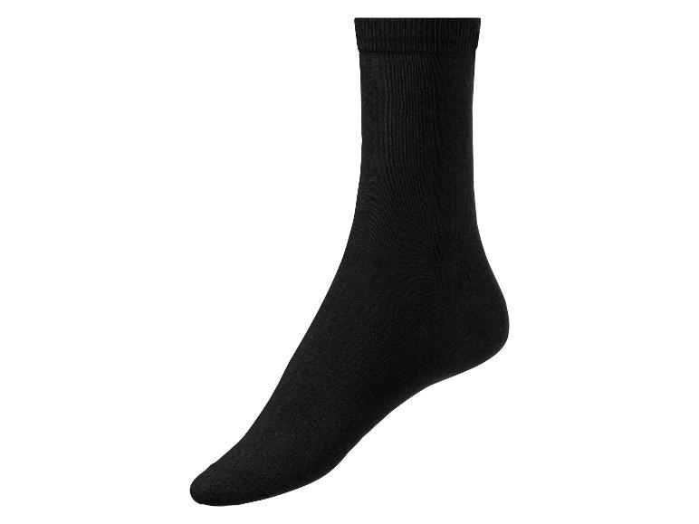 Eine schwarze Socke
