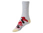 Graue Socken mit Minnie Mouse-Motiv.