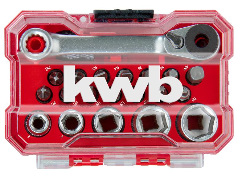 Werkzeugset mit Ratsche, Bits und Stecknüssen in transparenter roter Box.