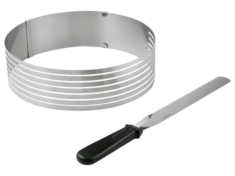 Ein Livarno Home Tortenmesser und ein runder Tortenring.