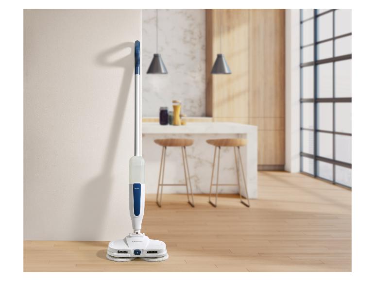 SilverCrest Elektrowischer in einer modernen Küche mit Holzboden.