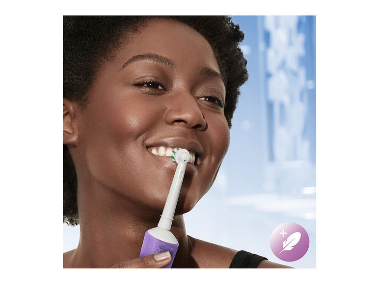 Gehe zu Vollbildansicht: Oral-B Vitality Pro »D103« Hangable Box - Bild 13