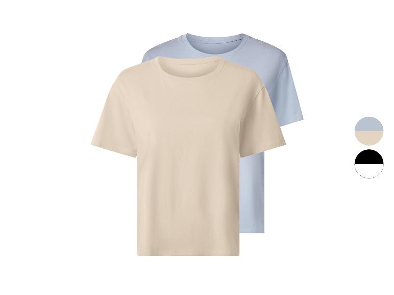 Zwei kurzärmelige T-Shirts, eines beige, eines hellblau