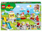 LEGO DUPLO Spielset mit Karussell, Zug und Rutsche.
