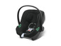 Schwarzer Cybex Aton B2 Babyautositz mit grünen Details.
