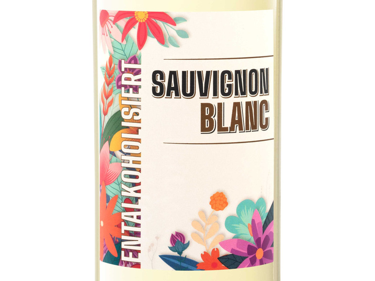 Eine Flasche Sauvignon Blanc Wein mit einem Blumenlabel.
