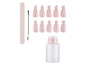 Nagelpflege-Set mit zehn rosa Nagelclips, einer Feile, einem Pusher und einer Flasche.