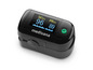 Ein schwarzer Medisana Fingerpuls-Oximeter mit einem Display, das 96% SpO2 und 89 bpm anzeigt.