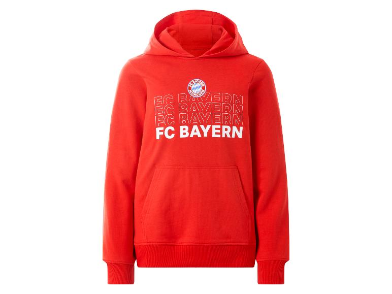 Roter Kapuzenpullover mit weißem „FC BAYERN“-Schriftzug und Vereinslogo.