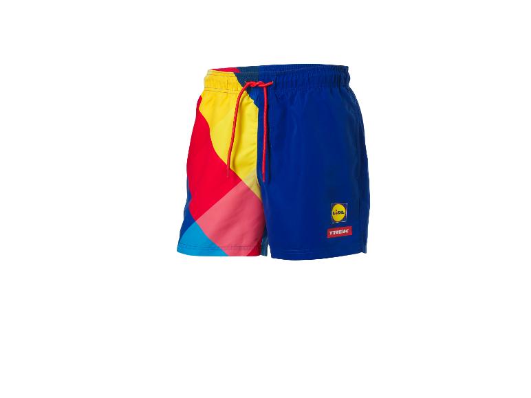 Herren-Badeshorts in Blau, Gelb und Rot, mit geometrischem Muster.